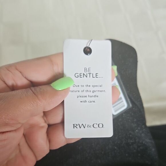 RW&CO. Shimmer Textured Trousers - Picture 9 of 16